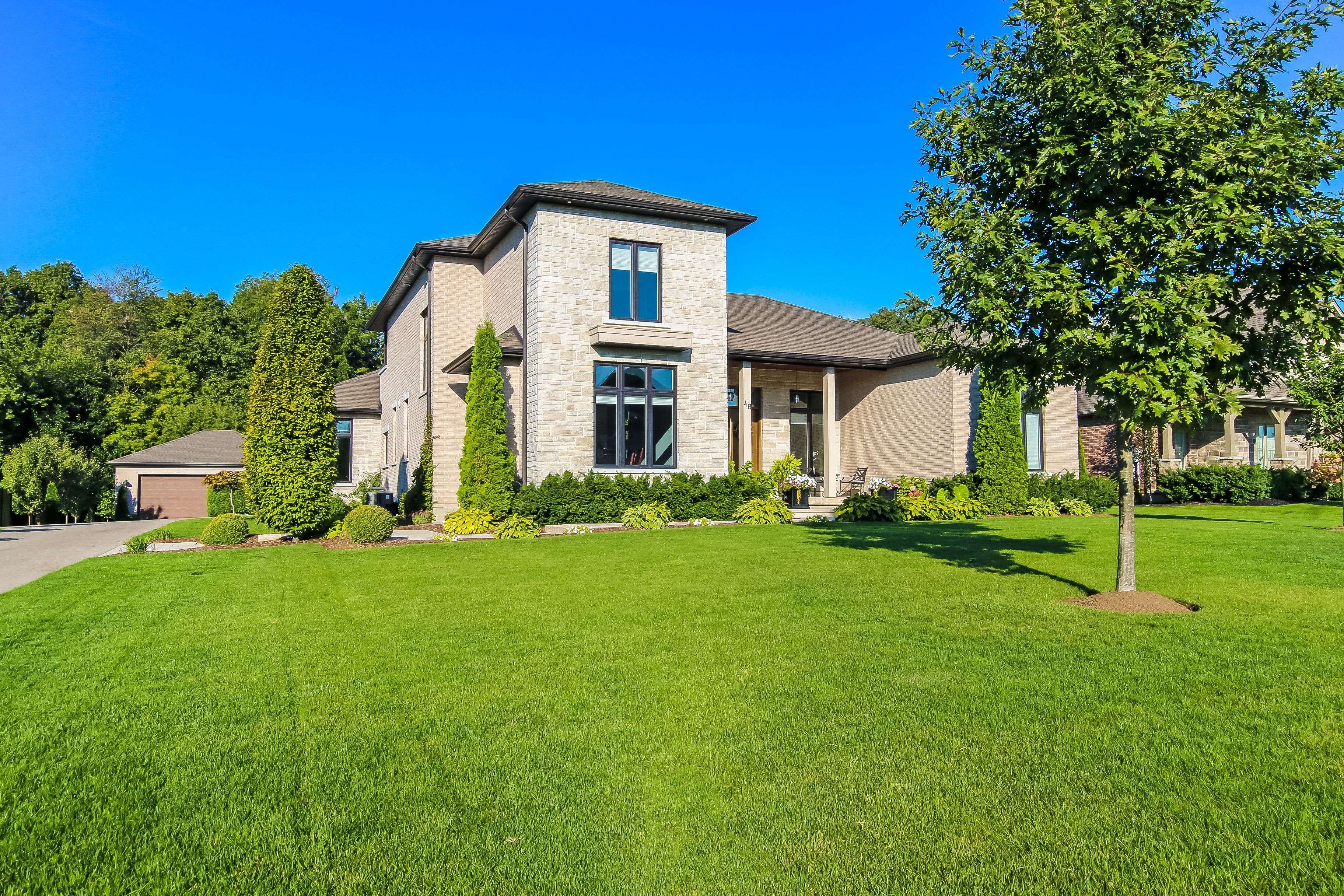 Norwich, ON N0J 1R0,48 OTTERVIEW DR