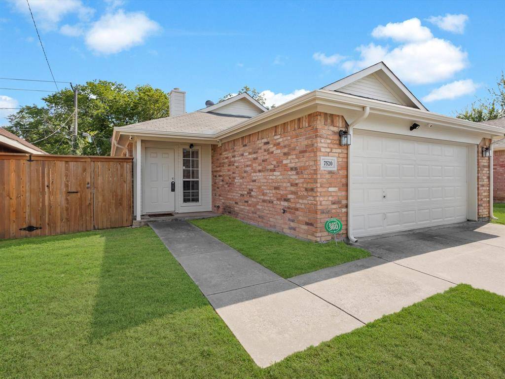 7520 Arbor Hill Drive, Fort Worth, TX 76120