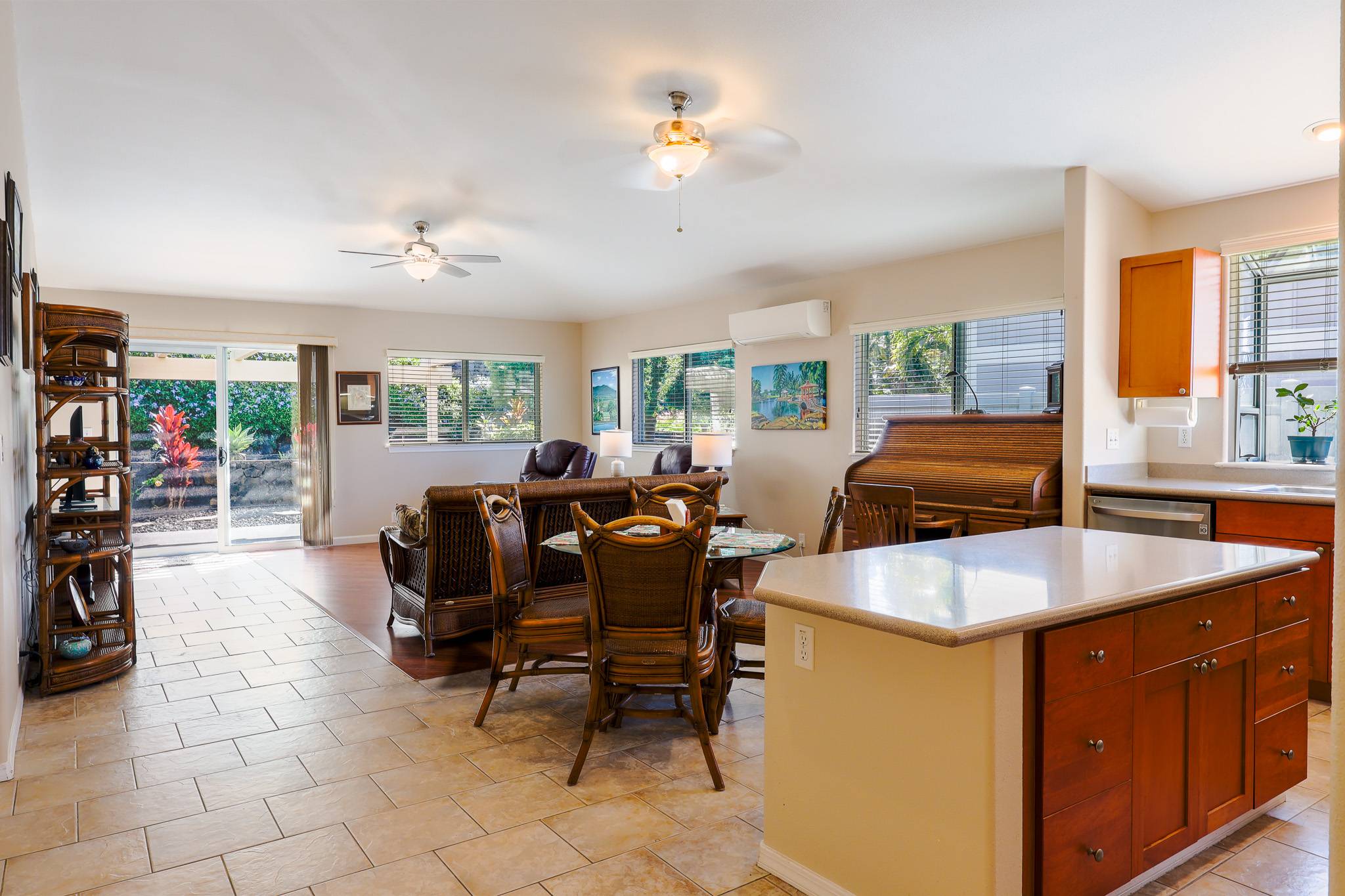 Kailua-kona, HI 96740,75-6111 HOOMAMA ST