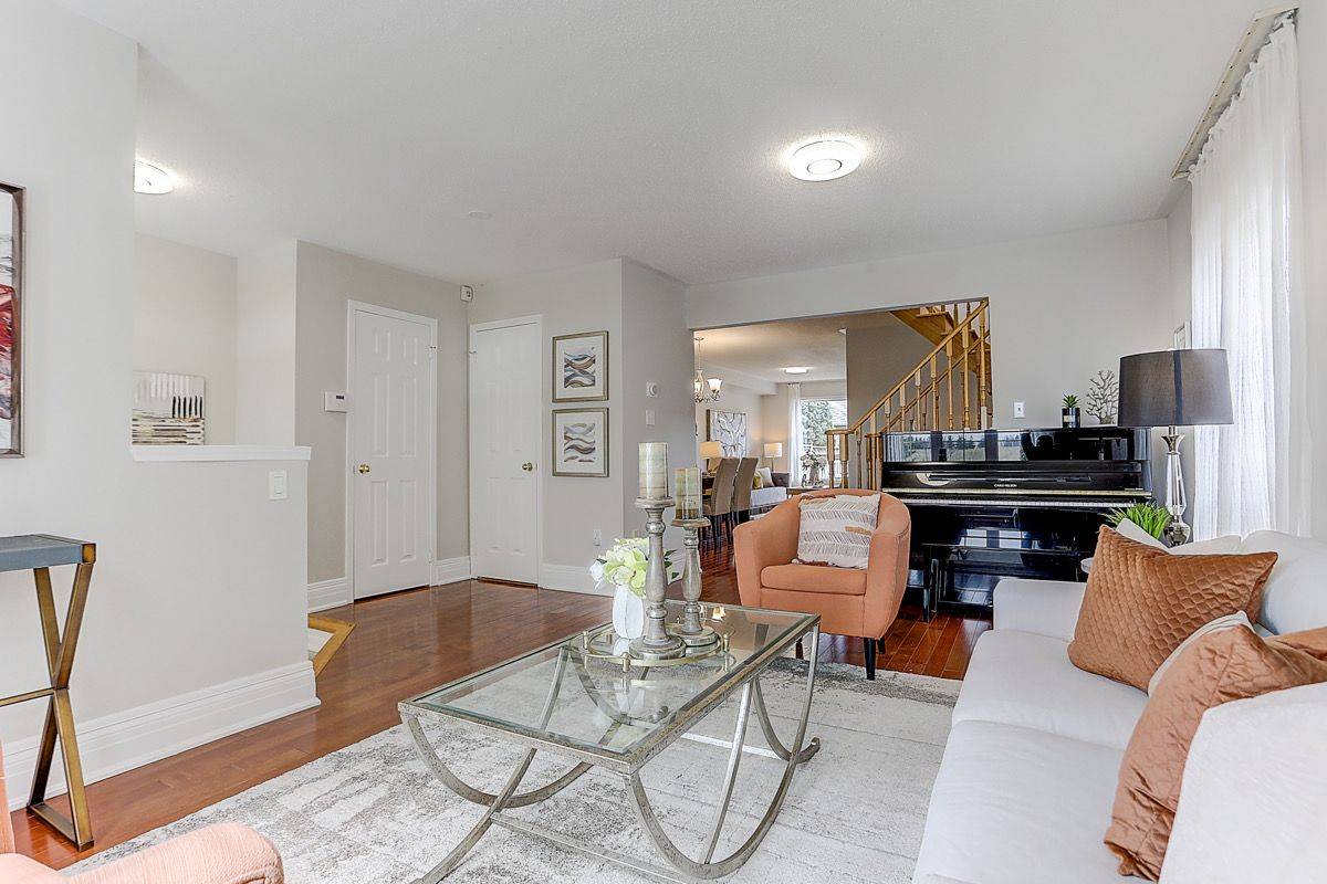 Richmond Hill, ON L4B 4T6,230 Bantry AVE