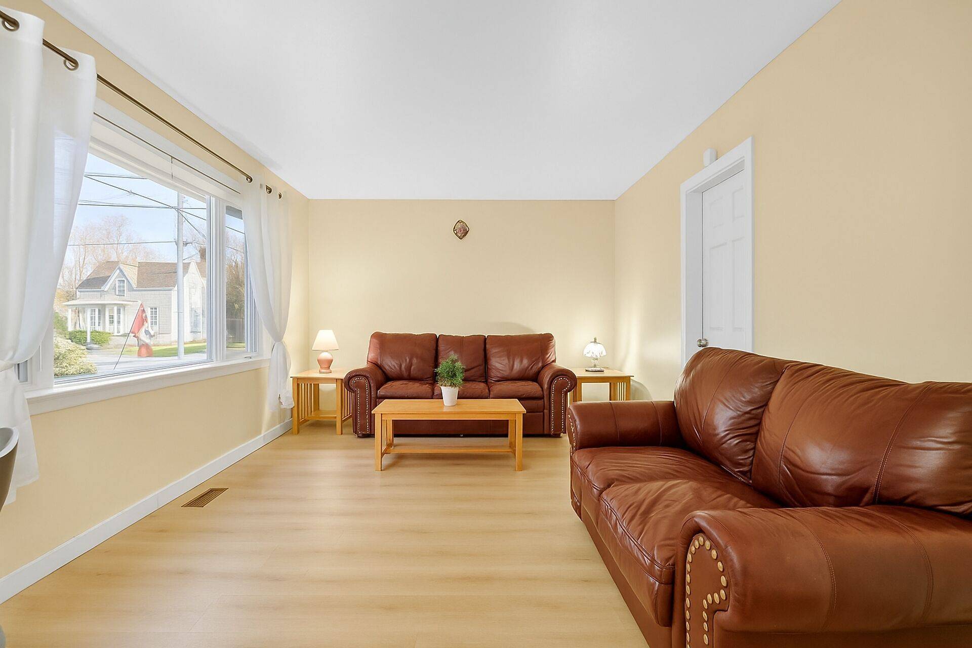 South Dundas, ON K0C 1X0,41 HWY 5 W ST