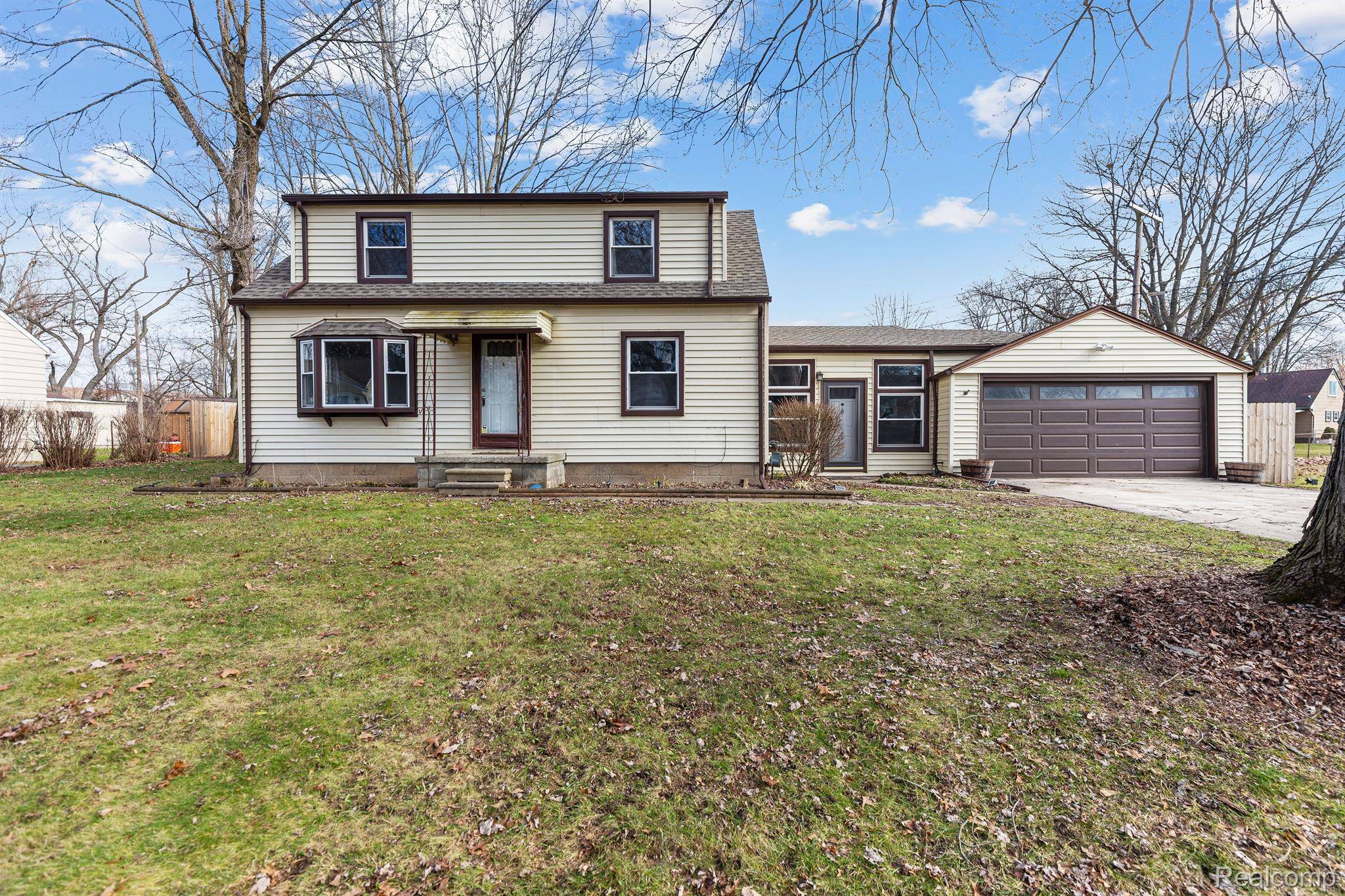 Van Buren, MI 48111,10041 ENDICOTT ST