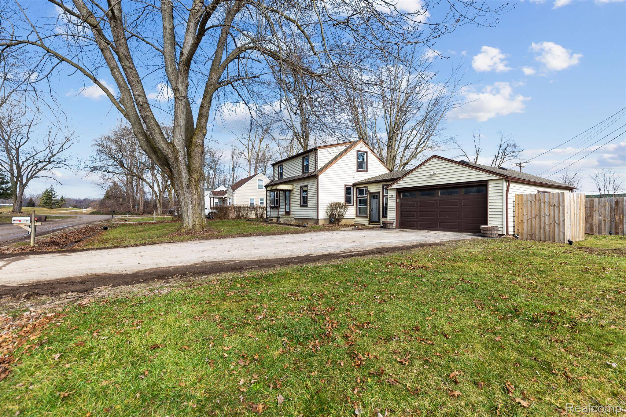 Van Buren, MI 48111,10041 ENDICOTT ST