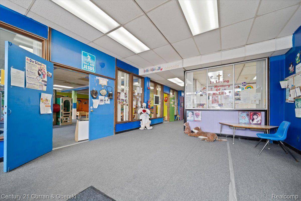 Detroit, MI 48227,14710 PLYMOUTH RD