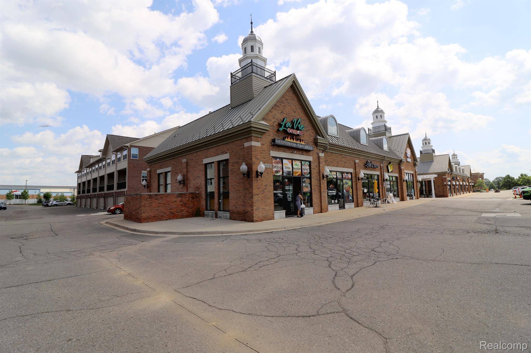 Novi, MI 48375,41490 GRAND RIVER AVE #Suite A