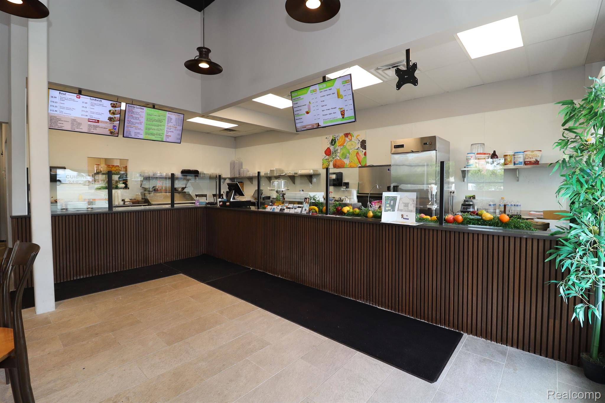 Novi, MI 48375,41490 GRAND RIVER AVE #Suite A