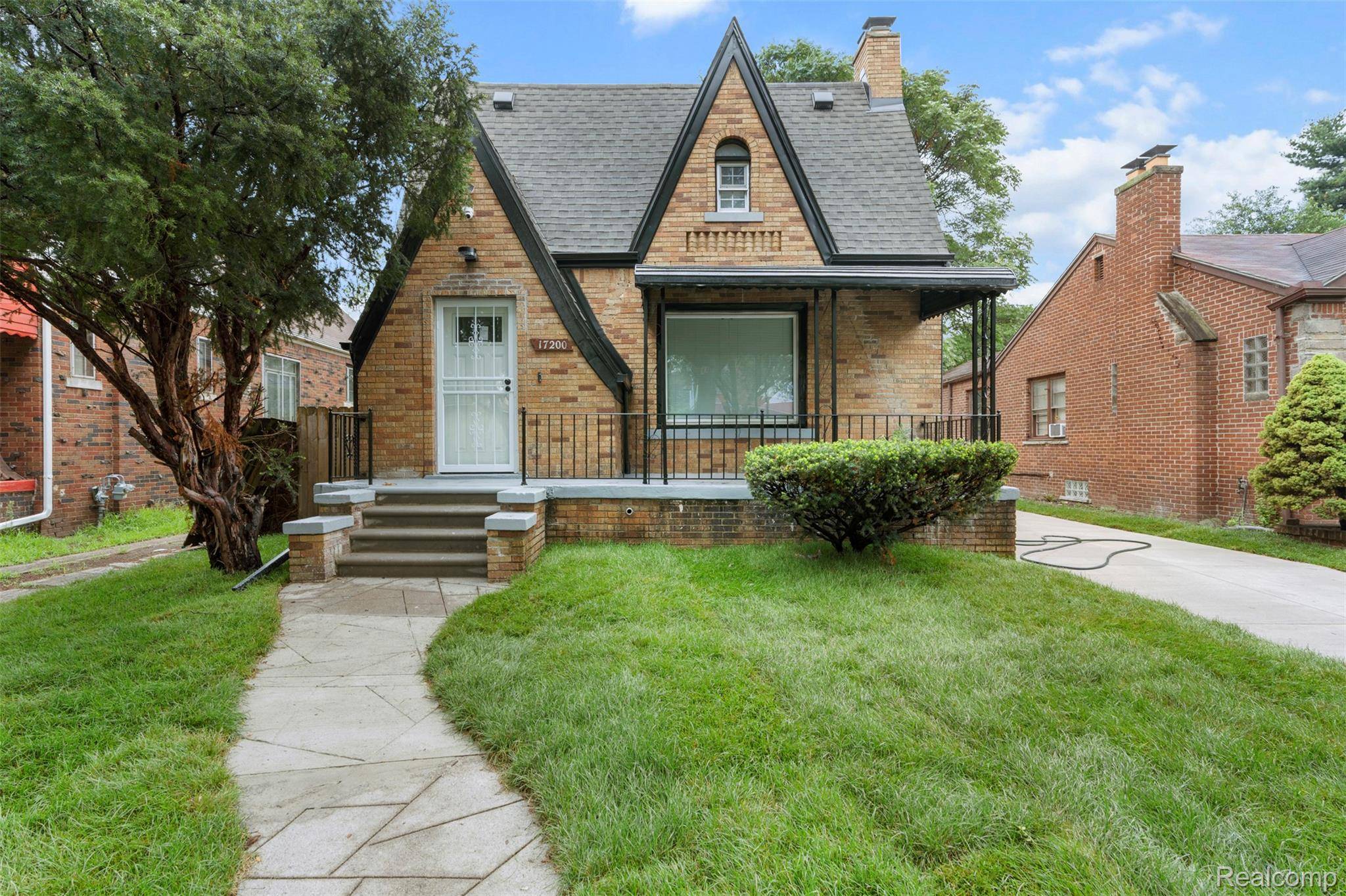 Detroit, MI 48221,17200 Ilene ST