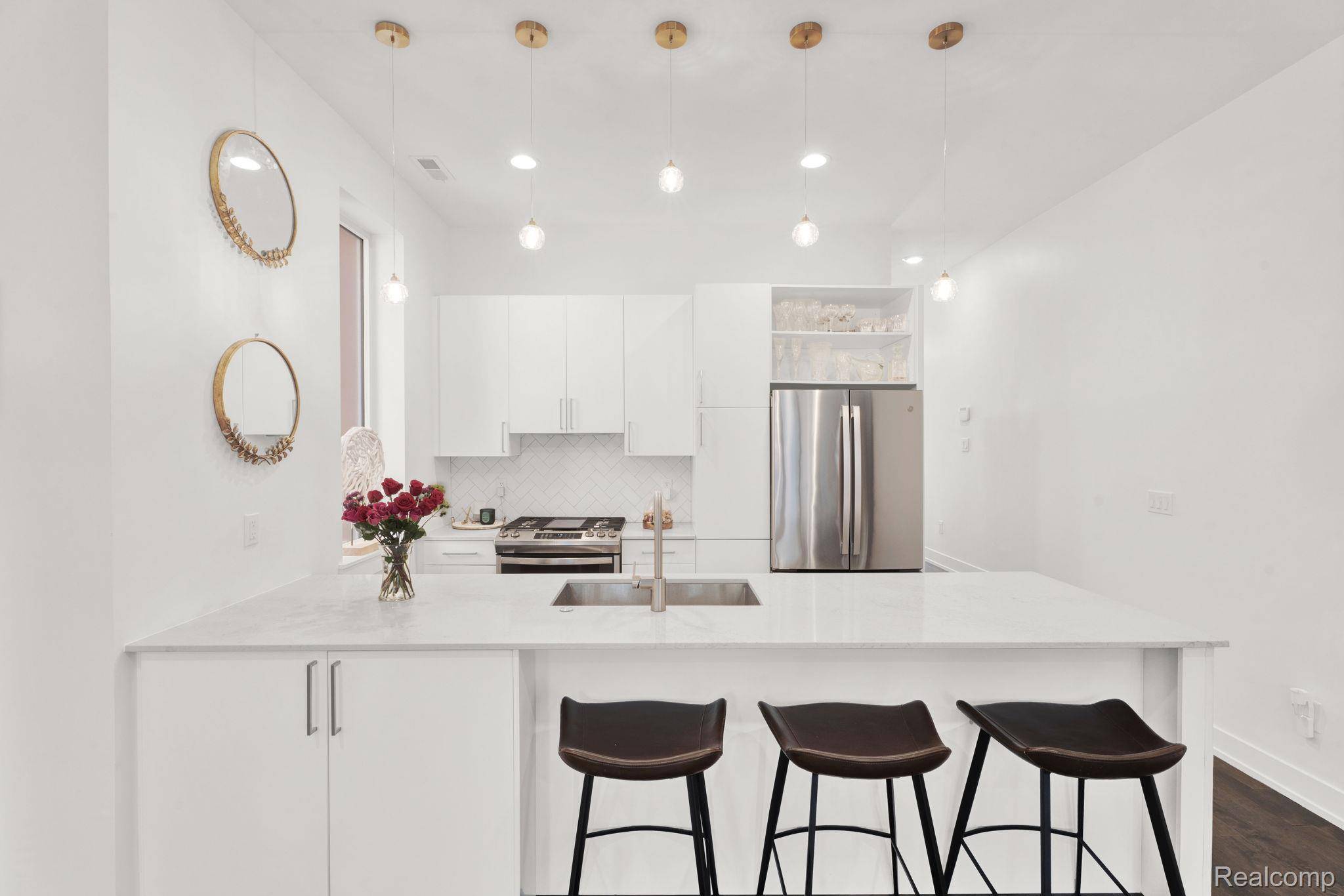 Detroit, MI 48201,2850 John R ST