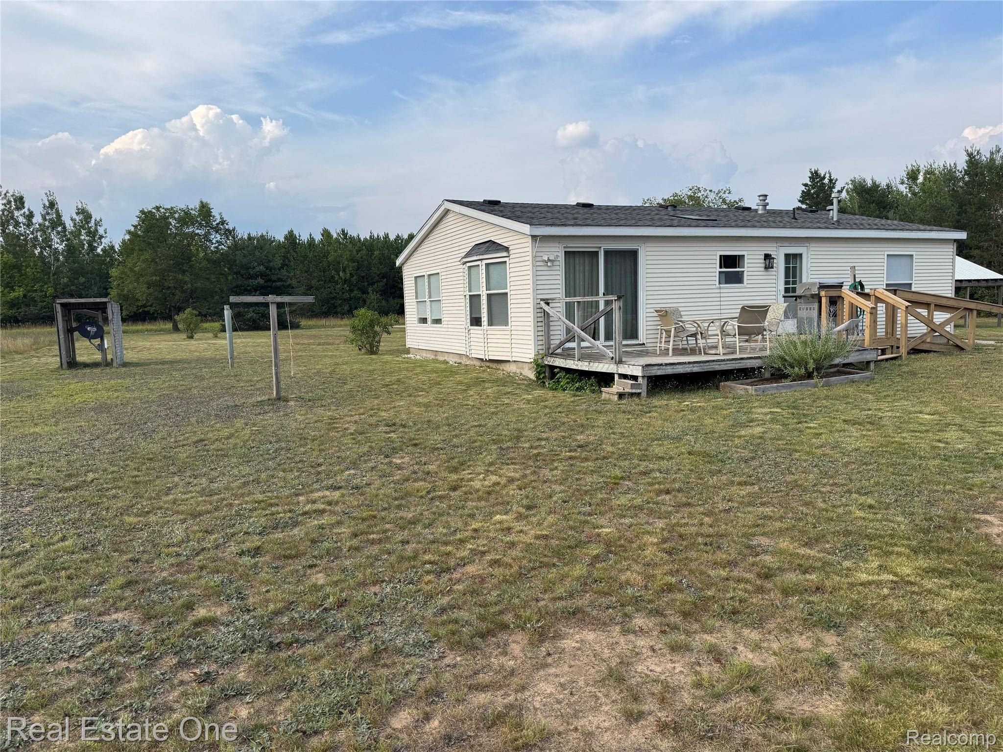 Alden, MI 49621,166 Westwood RD NE