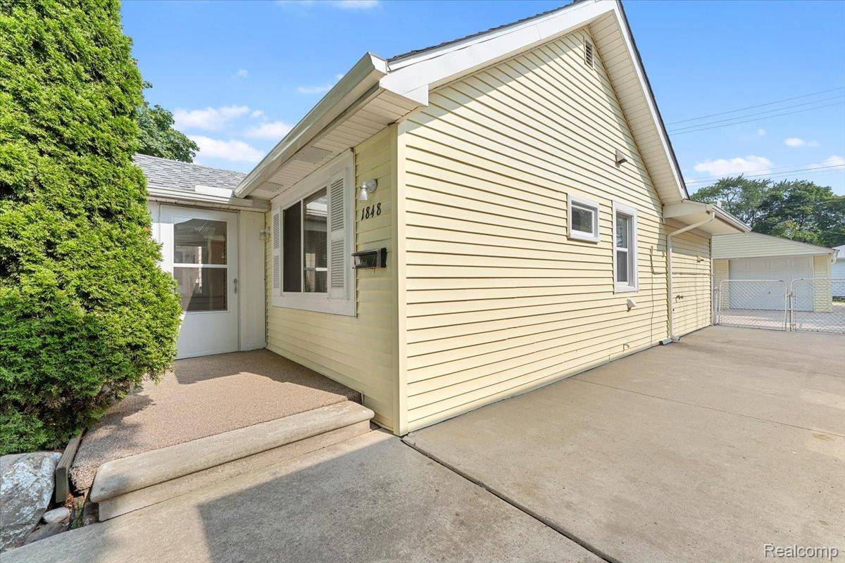 Lincoln Park, MI 48146,1848 Russell AVE