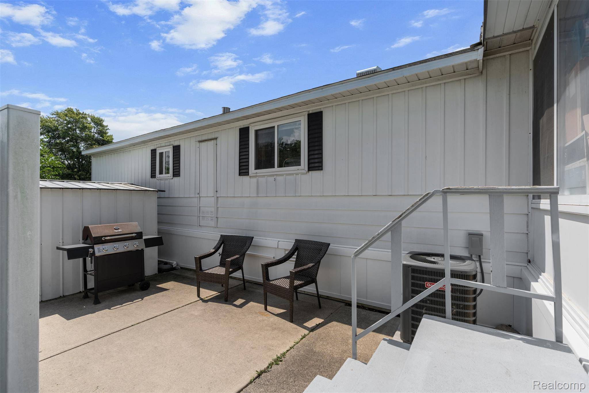 Novi, MI 48377,29634 Carousel ST