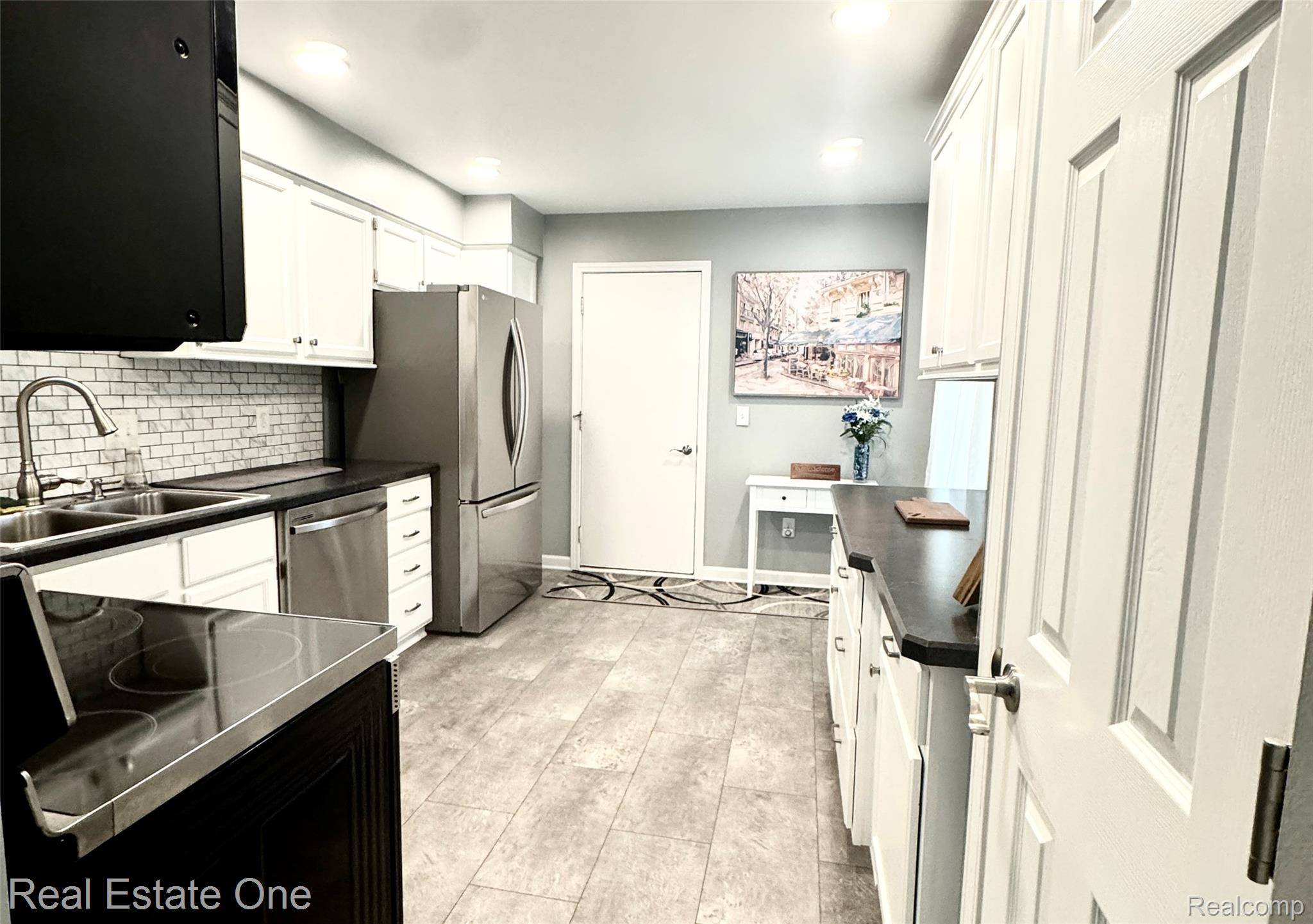 Rochester Hills, MI 48307,510 Tennyson