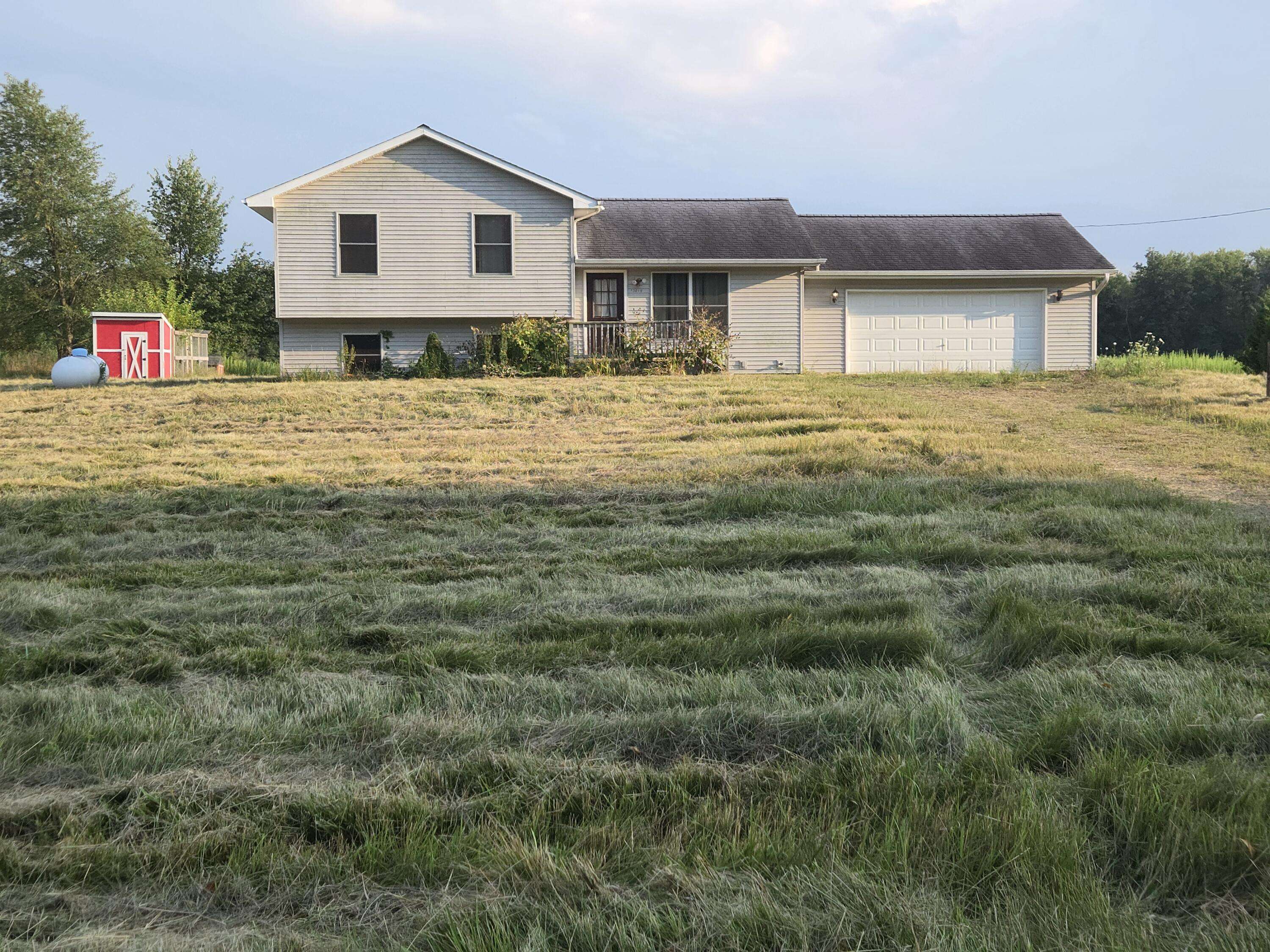 Homer, MI 49245,27898 N Drive S