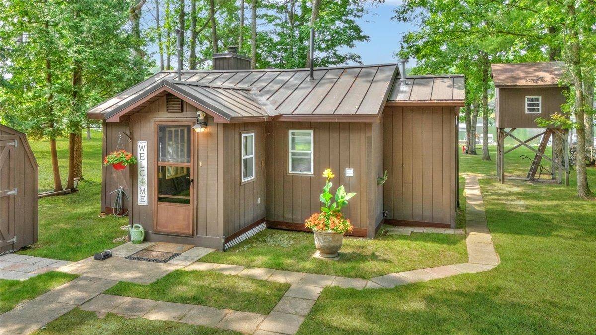 South Branch, MI 48761,7119 Jose Lake RD