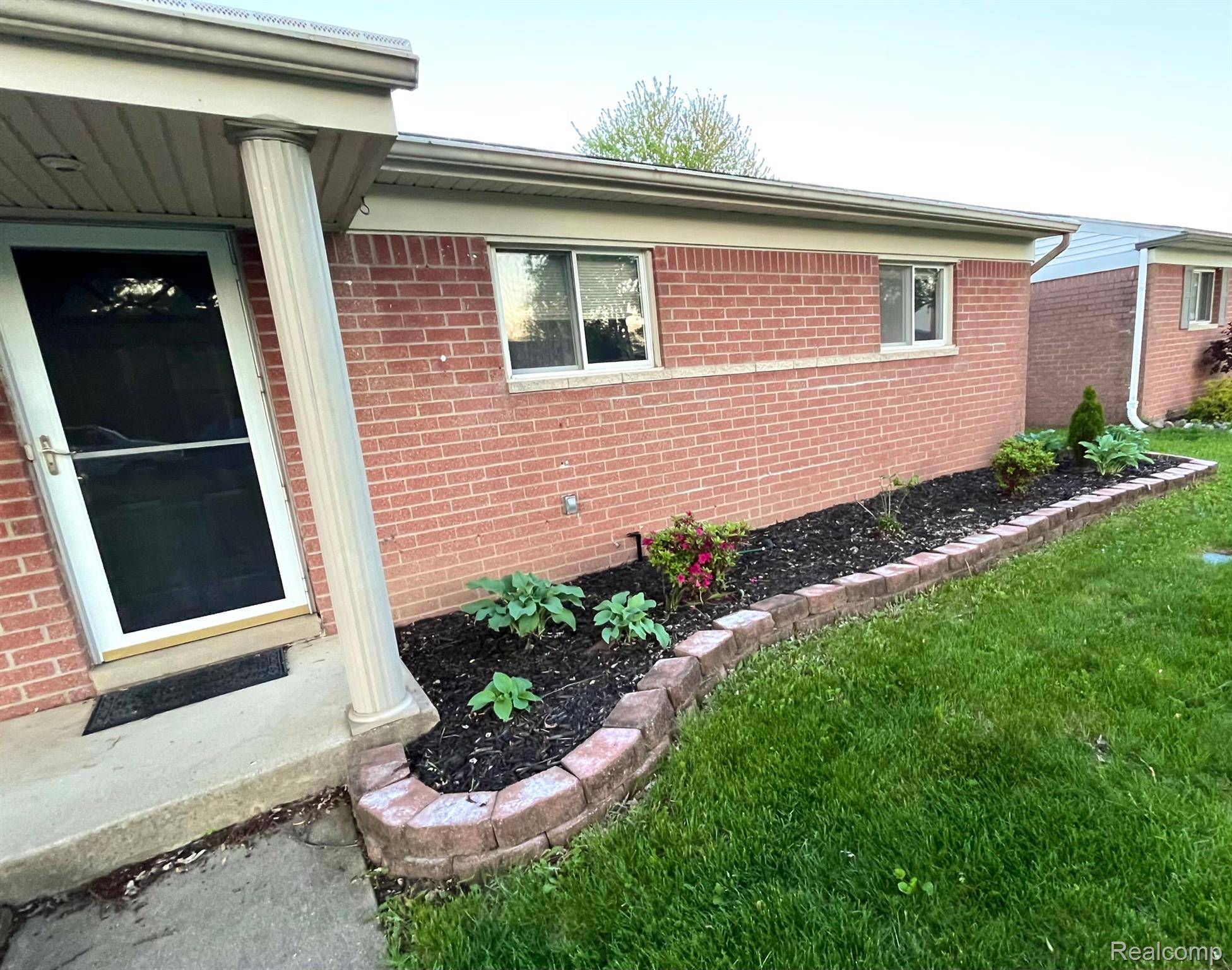 Taylor, MI 48180,9707 DUDLEY ST