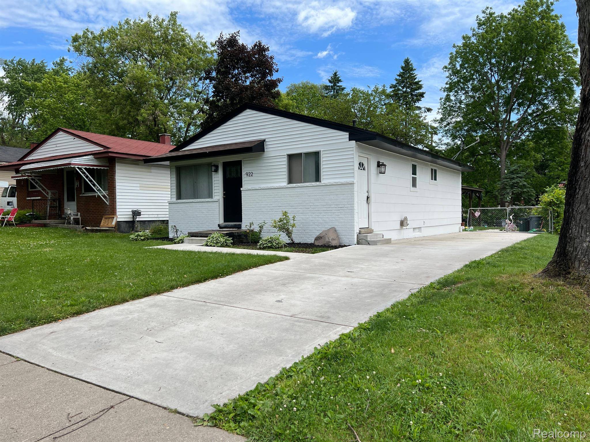 Pontiac, MI 48340,922 STANLEY AVE