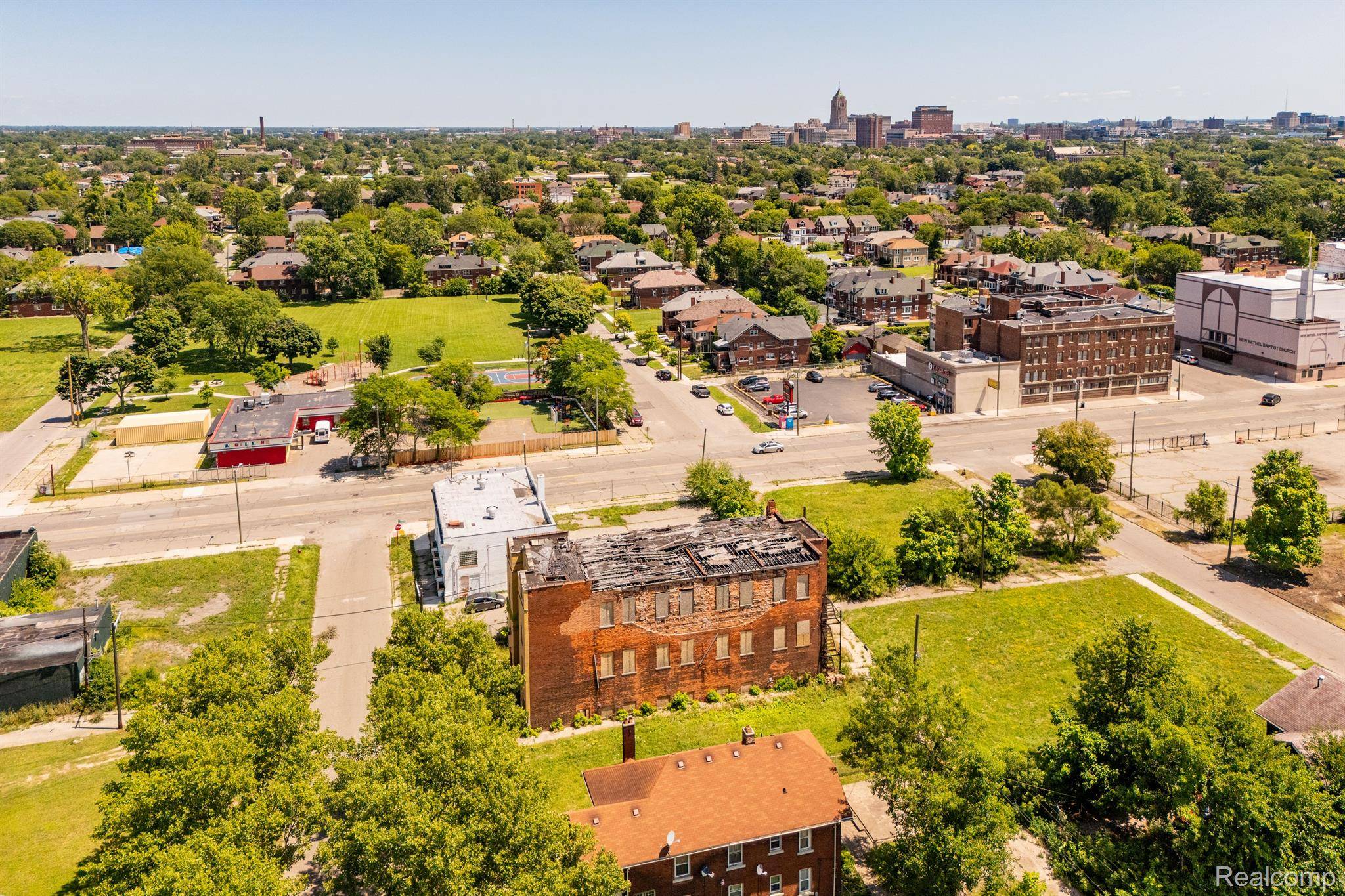 Detroit, MI 48206,2627 BLAINE ST