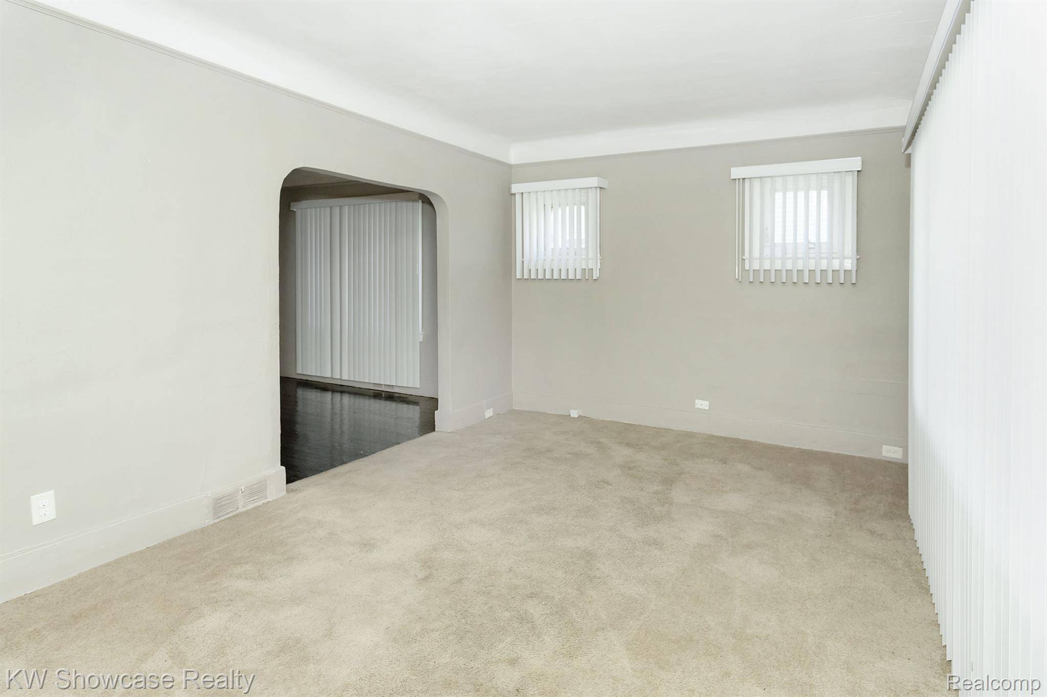 Detroit, MI 48204,10389 CEDARLAWN ST