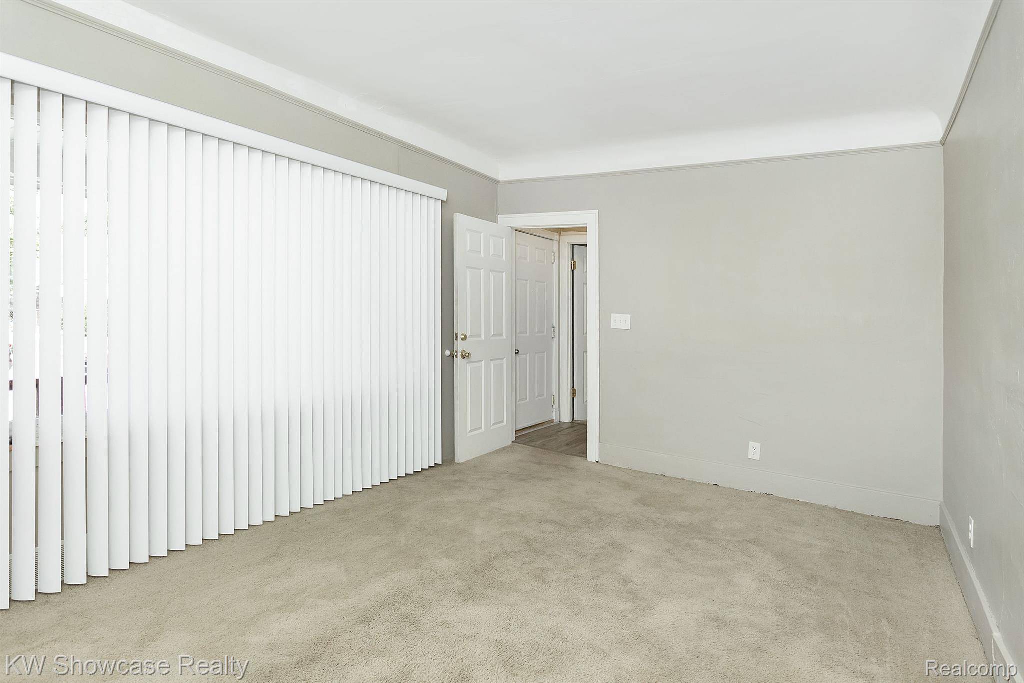 Detroit, MI 48204,10389 CEDARLAWN ST