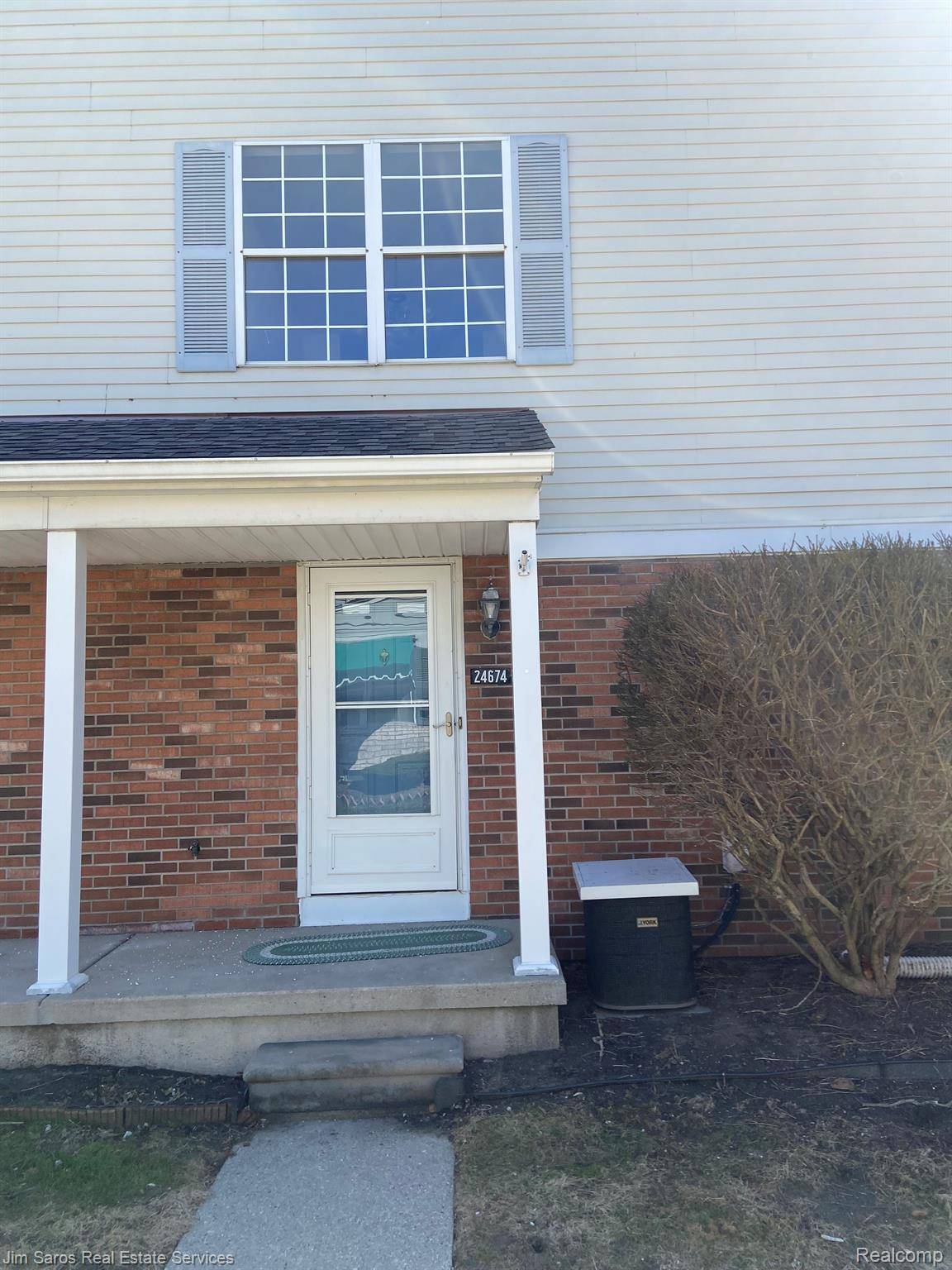 Harrison Township, MI 48045,24674 LAKE MEADOW DR