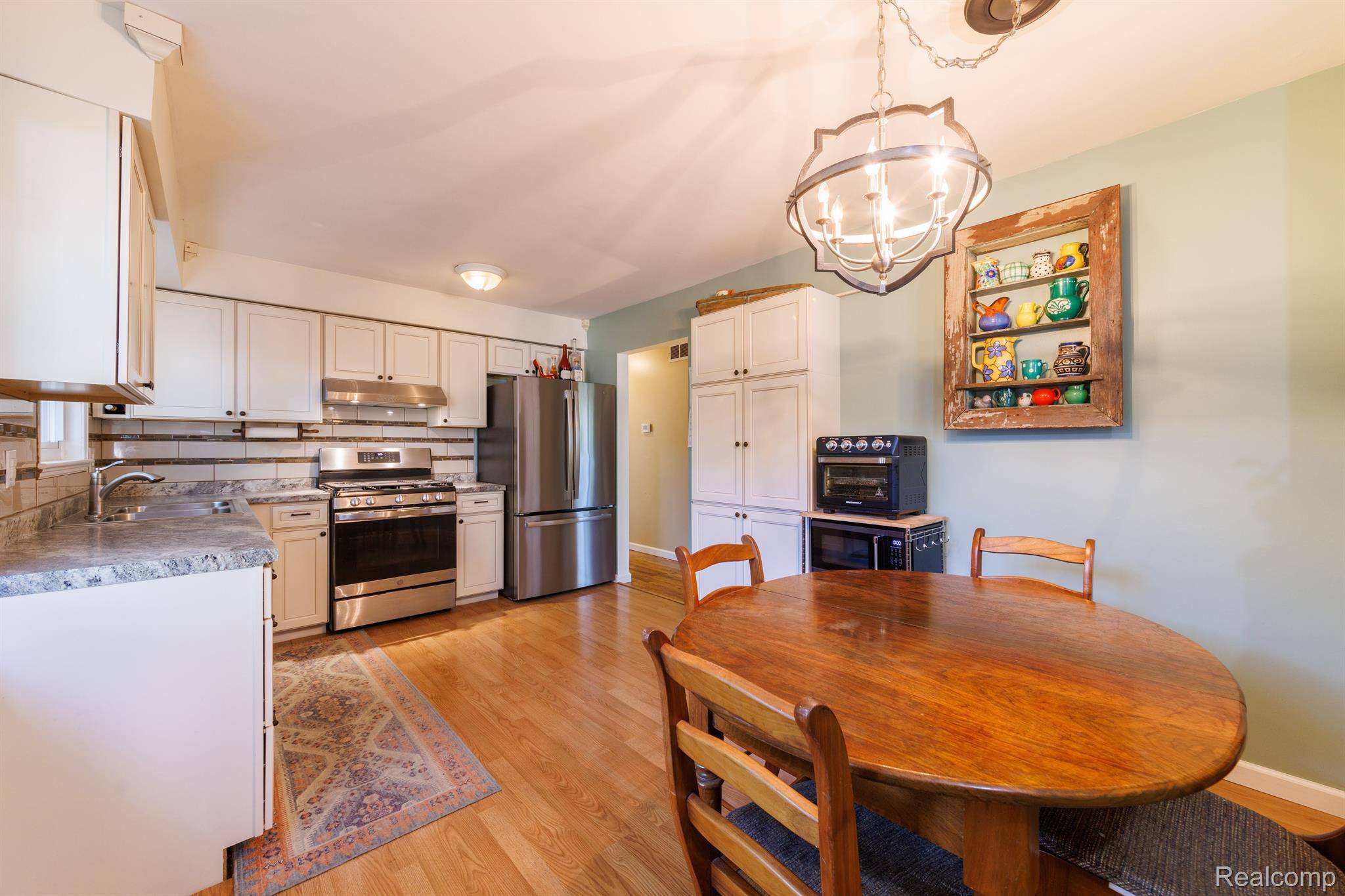 Westland, MI 48185,7435 FLORAL ST