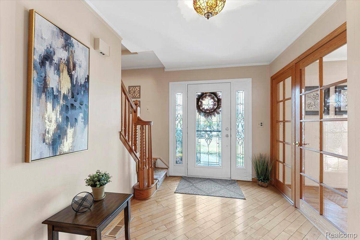 Woodhaven, MI 48183,24449 Heritage DR