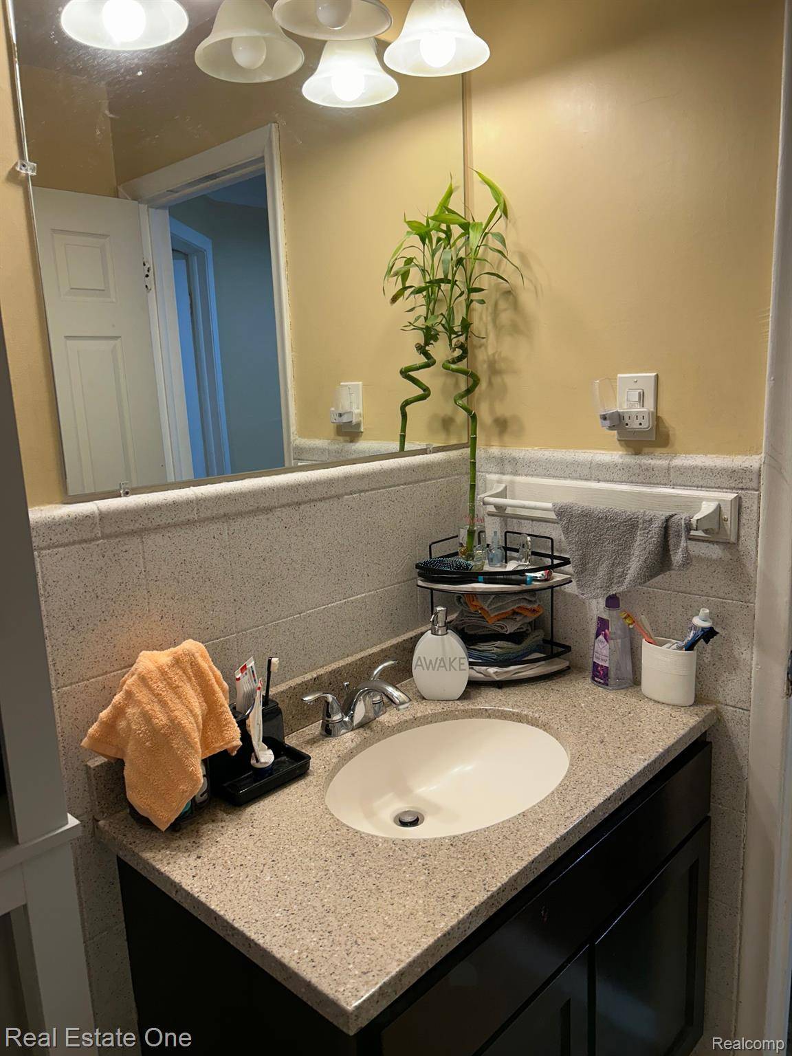 Taylor, MI 48180,22931 CHAMPAIGN ST