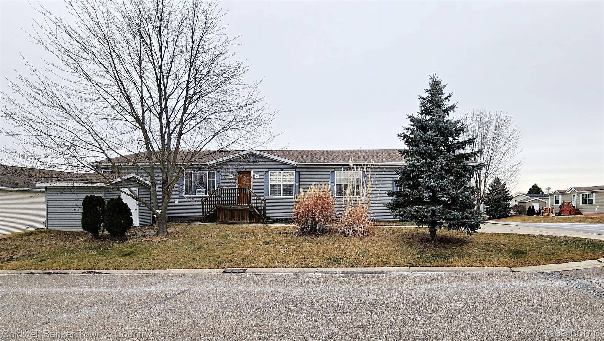 South Lyon, MI 48178,11105 WOOD RUN CIR