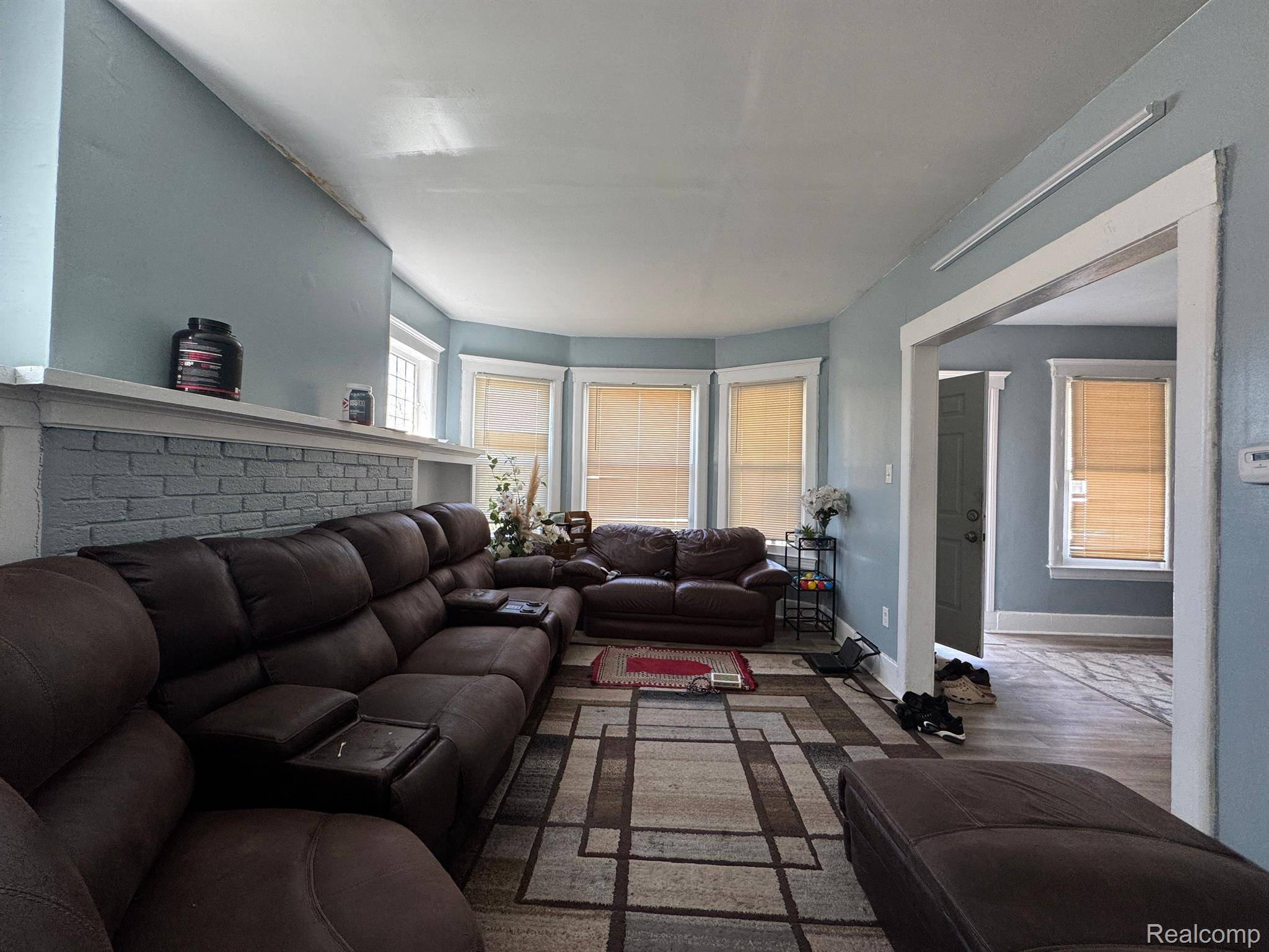 Detroit, MI 48202,879 WEBB ST