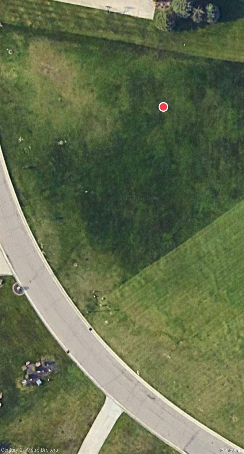 Grand Blanc, MI 48439,17070 Kings Fairway LN