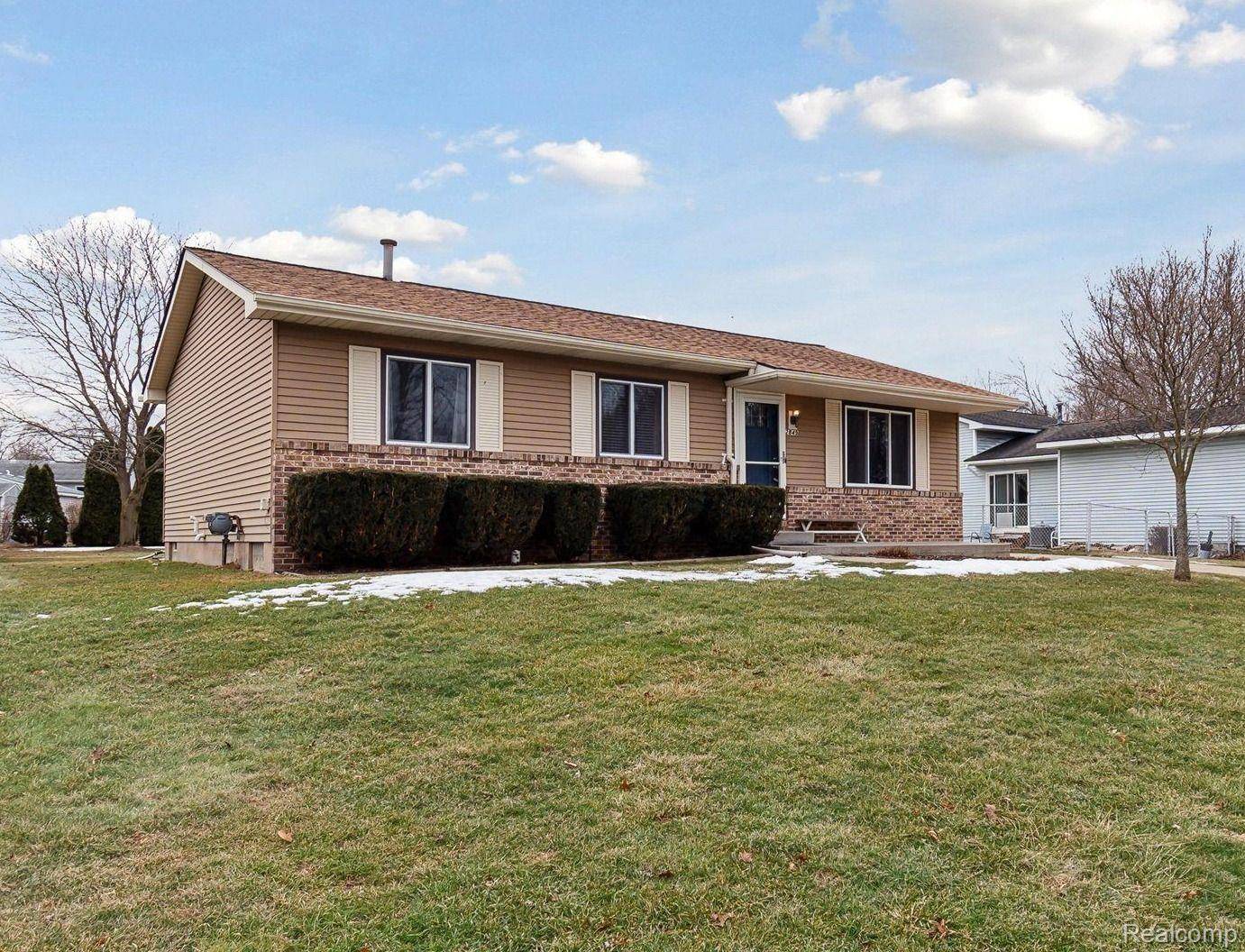 Wixom, MI 48393,2849 Apache TRL