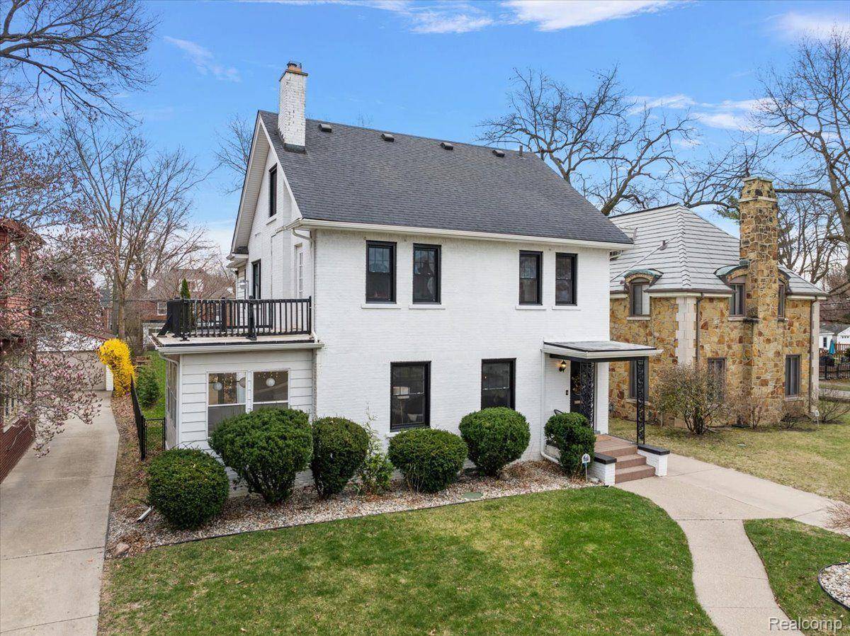 Detroit, MI 48221,18614 Birchcrest DR