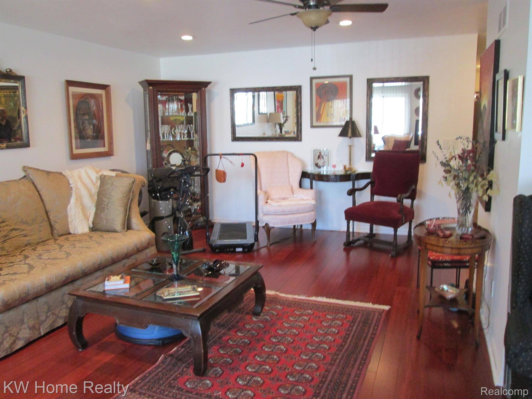 Southfield, MI 48034,30060 WILDBROOK DR #204