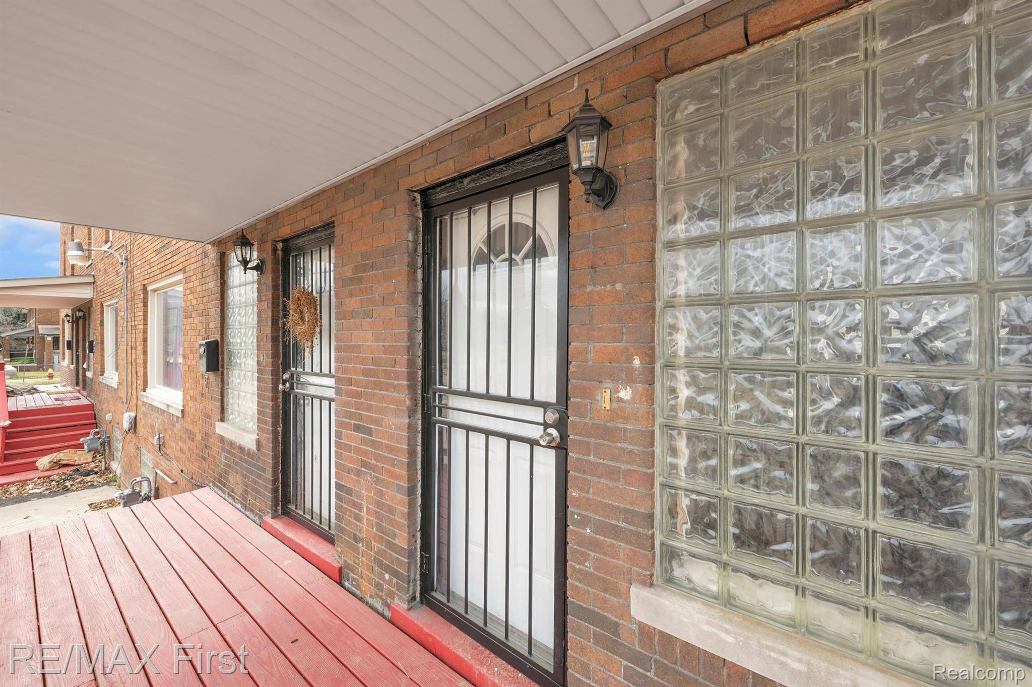 Detroit, MI 48202,10221 BRUSH ST