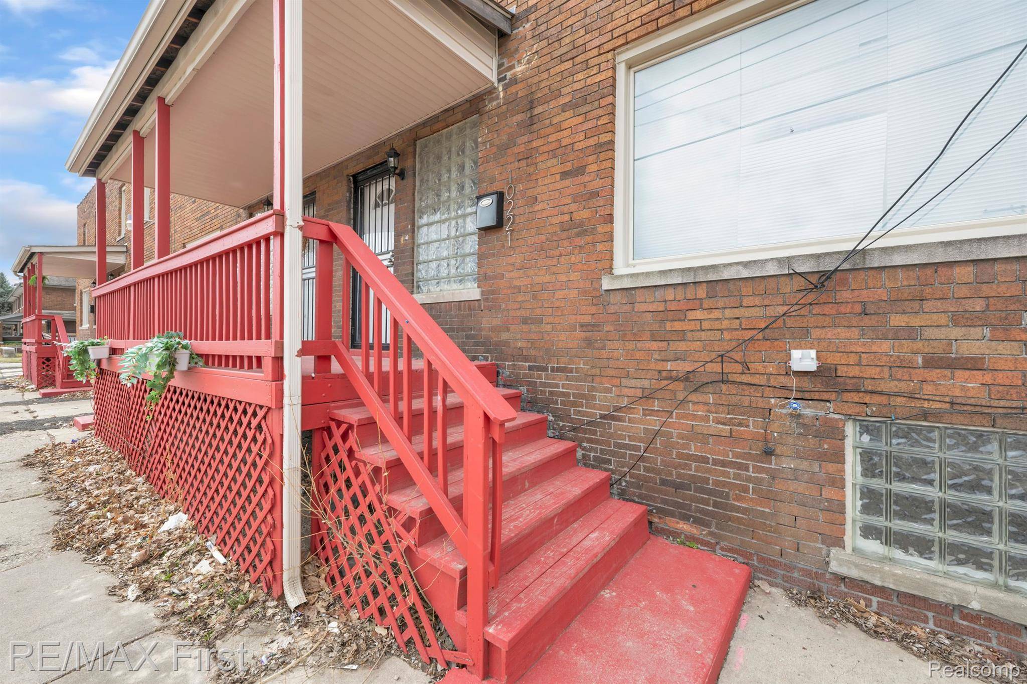 Detroit, MI 48202,10221 BRUSH ST