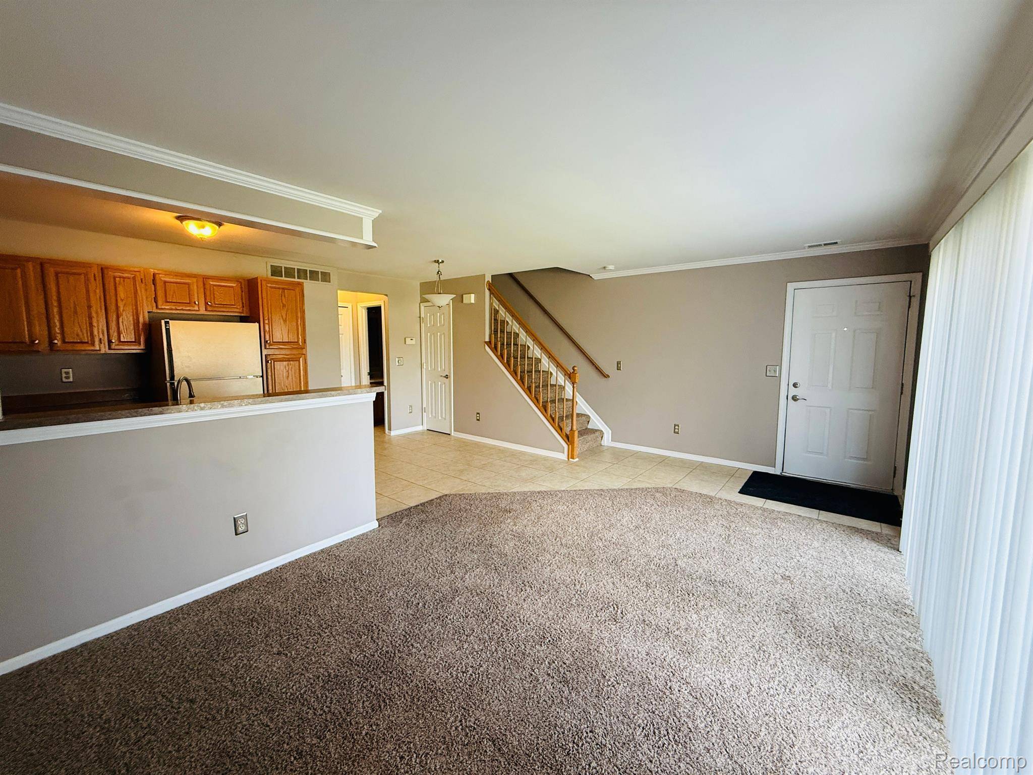 Clinton Township, MI 48036,38597 WELLINGTON DR