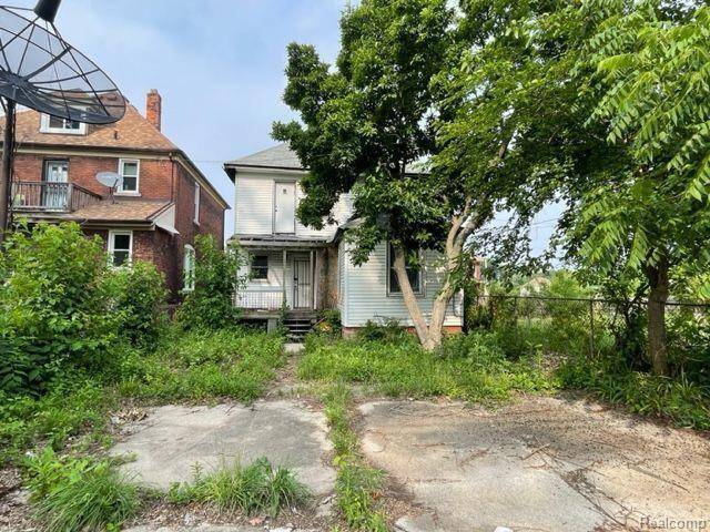 Detroit, MI 48214,3015 VAN DYKE ST