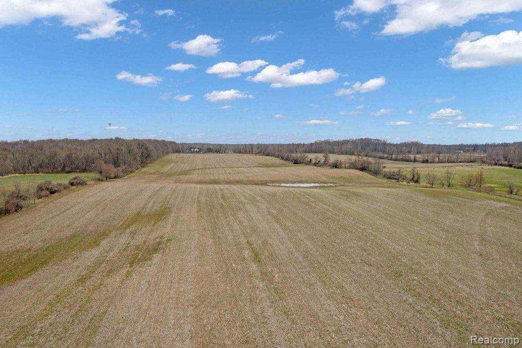 Dryden, MI 48428,VL Hollow Corners