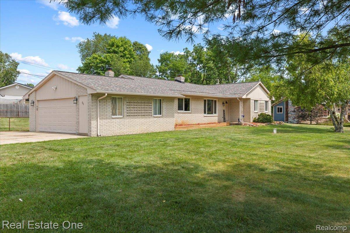 Oxford, MI 48371,225 Cross Timbers ST