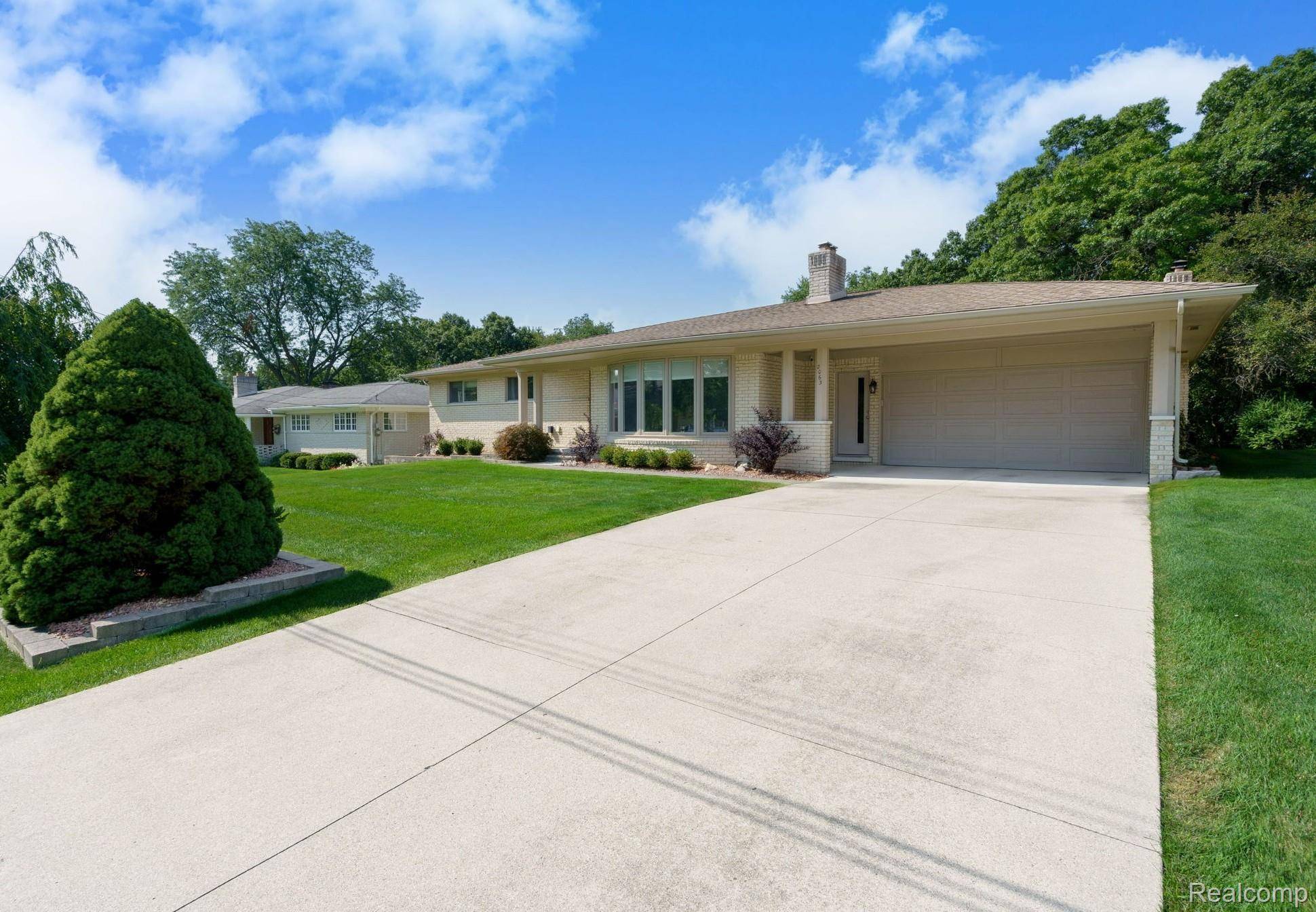 Rochester Hills, MI 48309,2063 Avoncrest DR