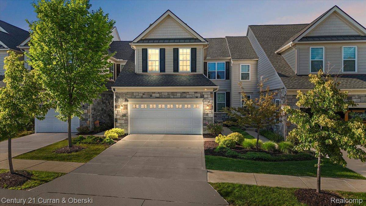 Novi, MI 48375,42749 Cardinal WAY