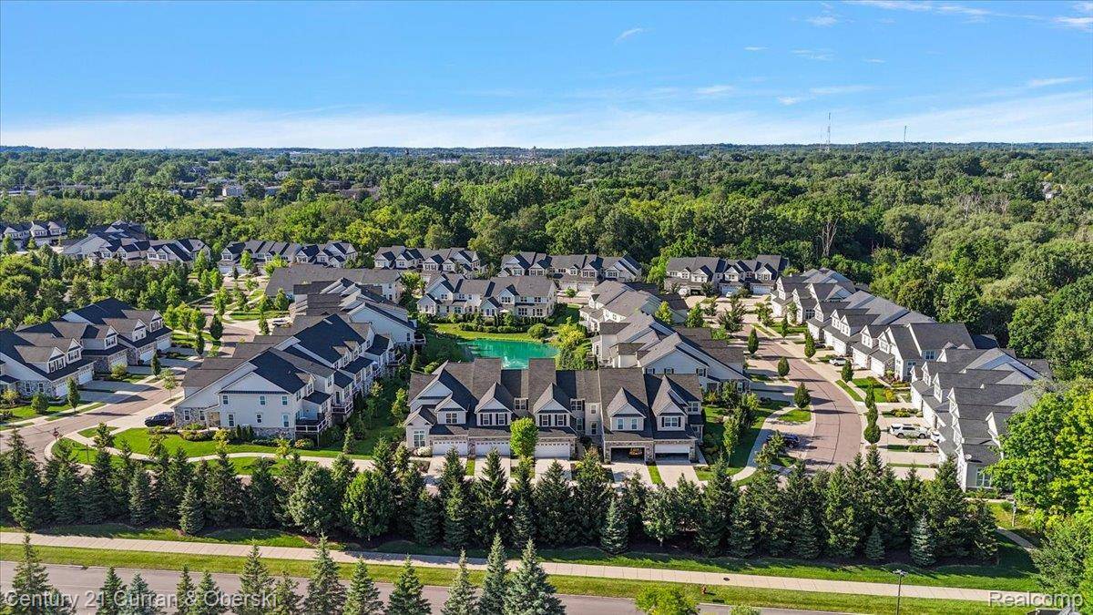 Novi, MI 48375,42749 Cardinal WAY