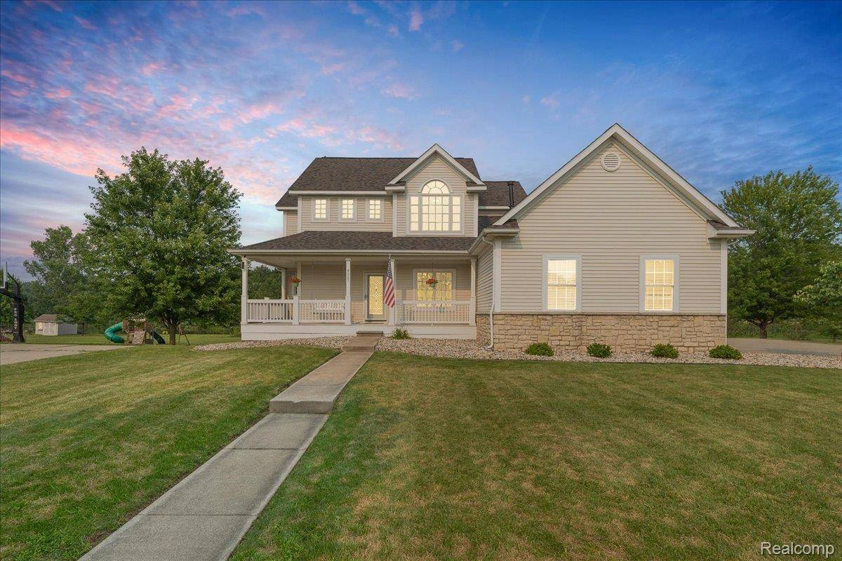 Grand Blanc, MI 48439,8327 Parkside DR