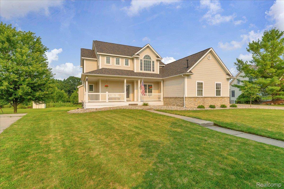 Grand Blanc, MI 48439,8327 Parkside DR