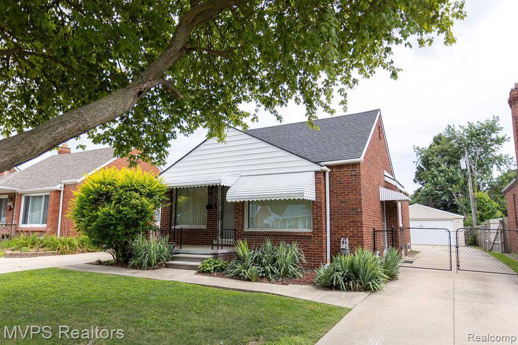 Eastpointe, MI 48021,22746 David AVE