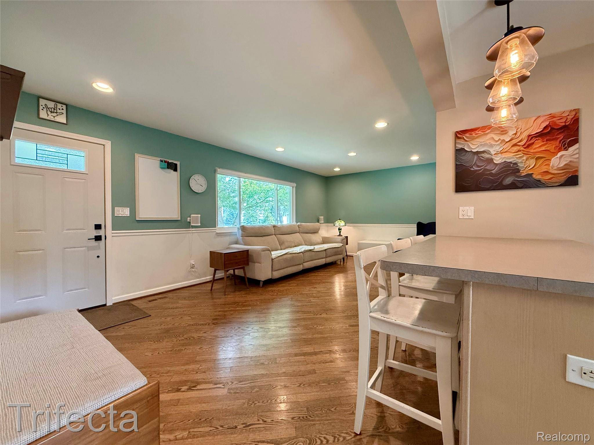 Rochester Hills, MI 48307,47555 Dequindre RD