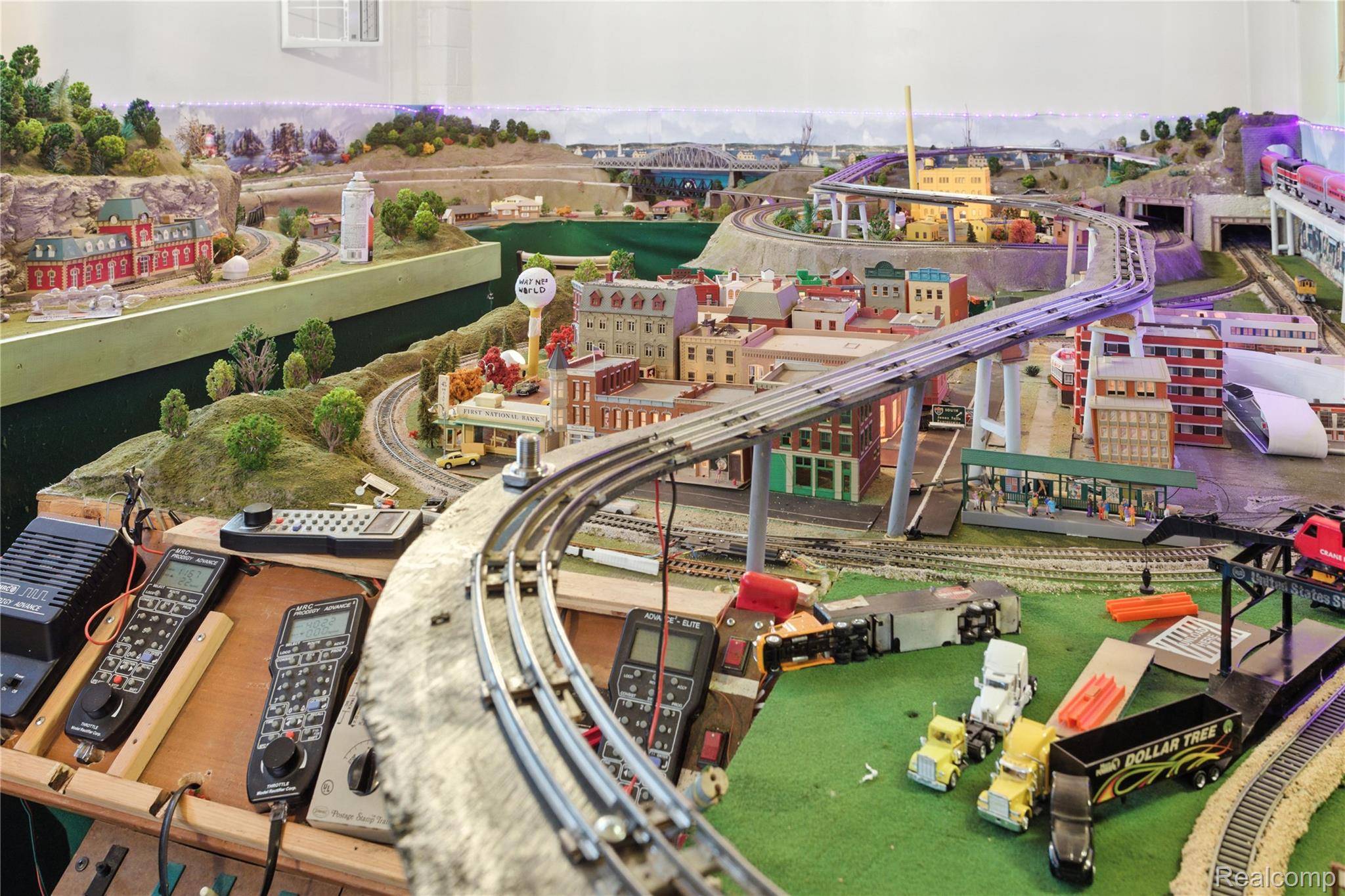 Detroit, MI 48227,13200 Fenkell st ST