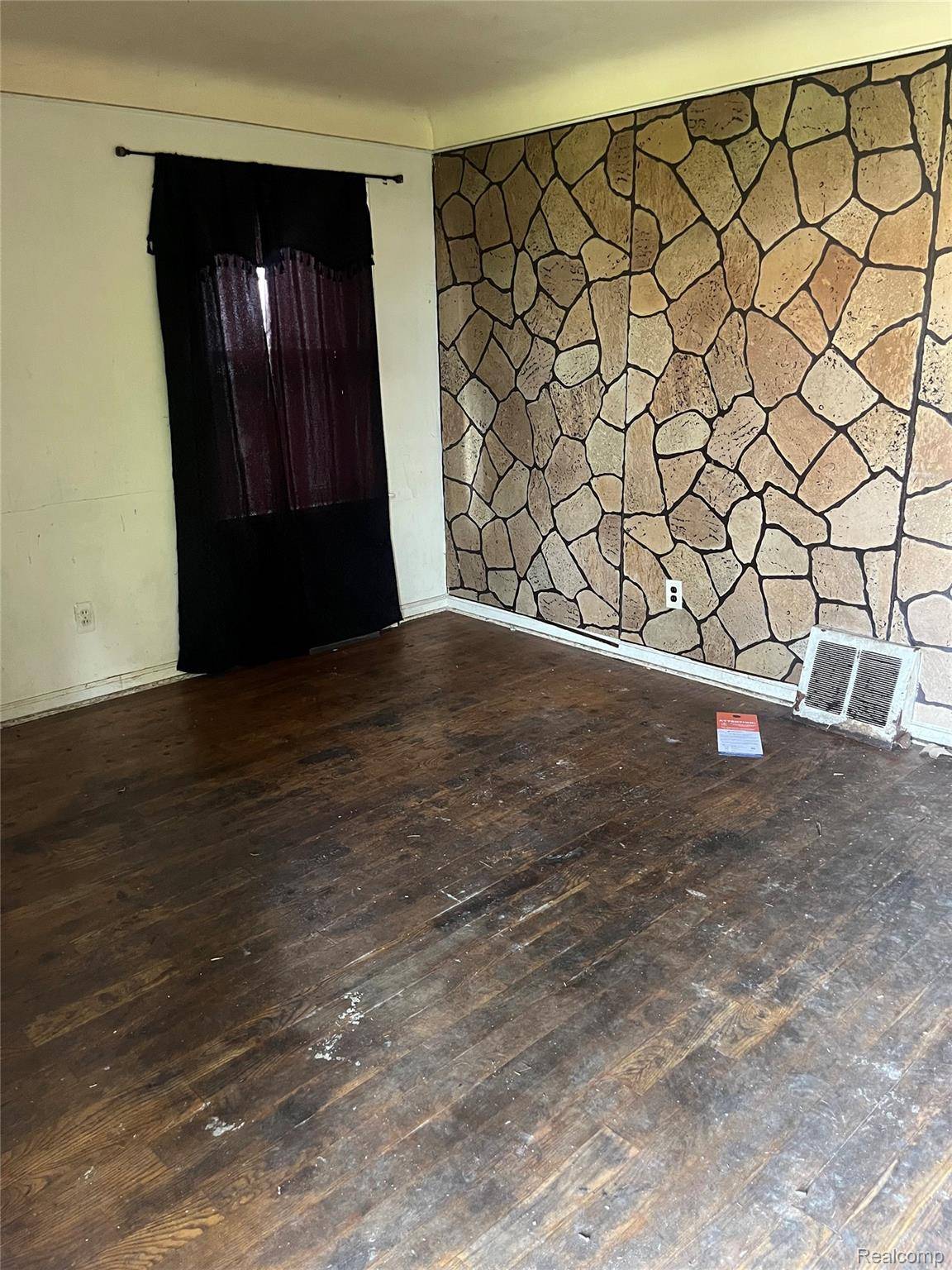 Detroit, MI 48224,12056 Duchess ST