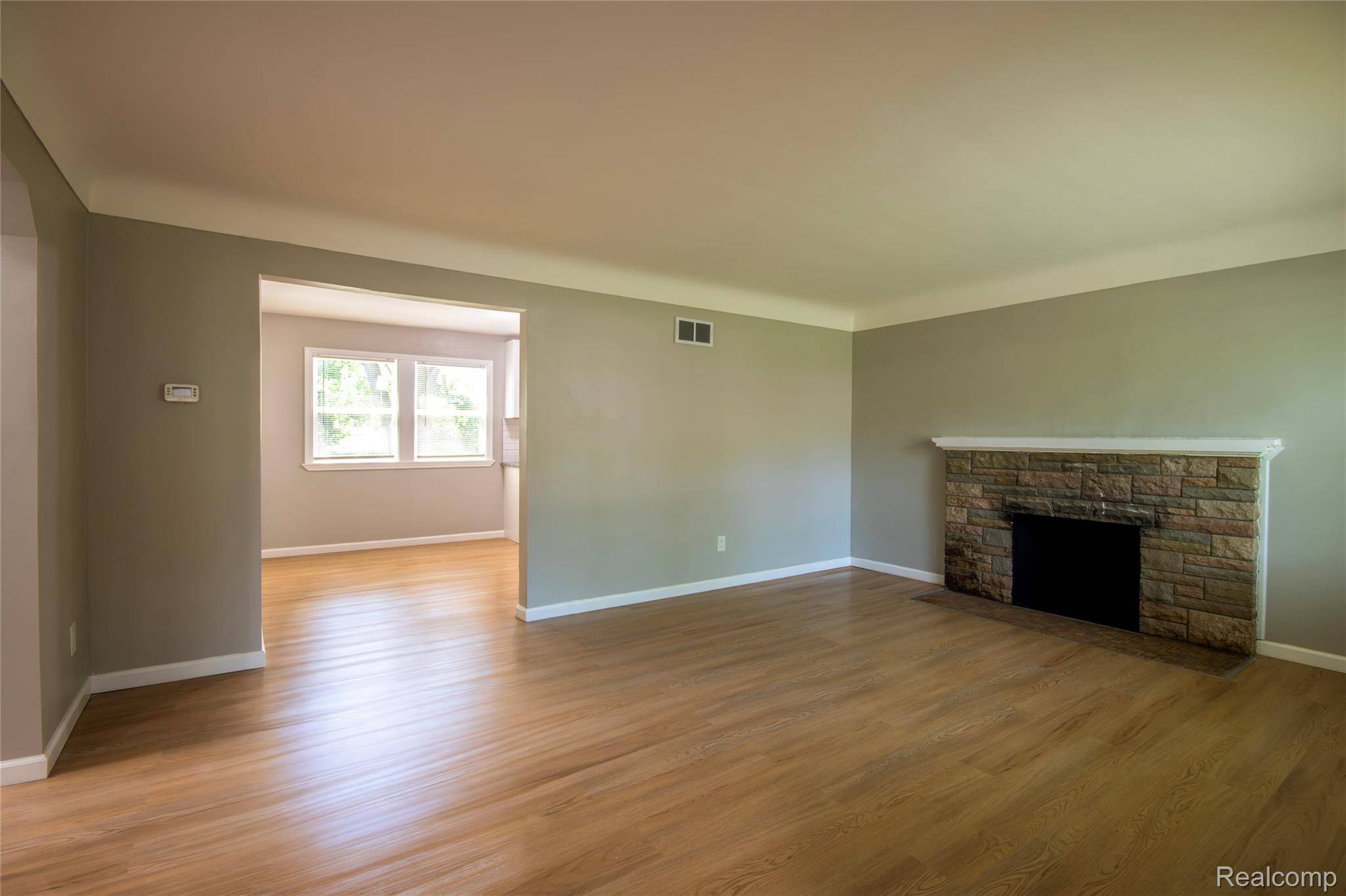 Detroit, MI 48219,22115 Karl ST