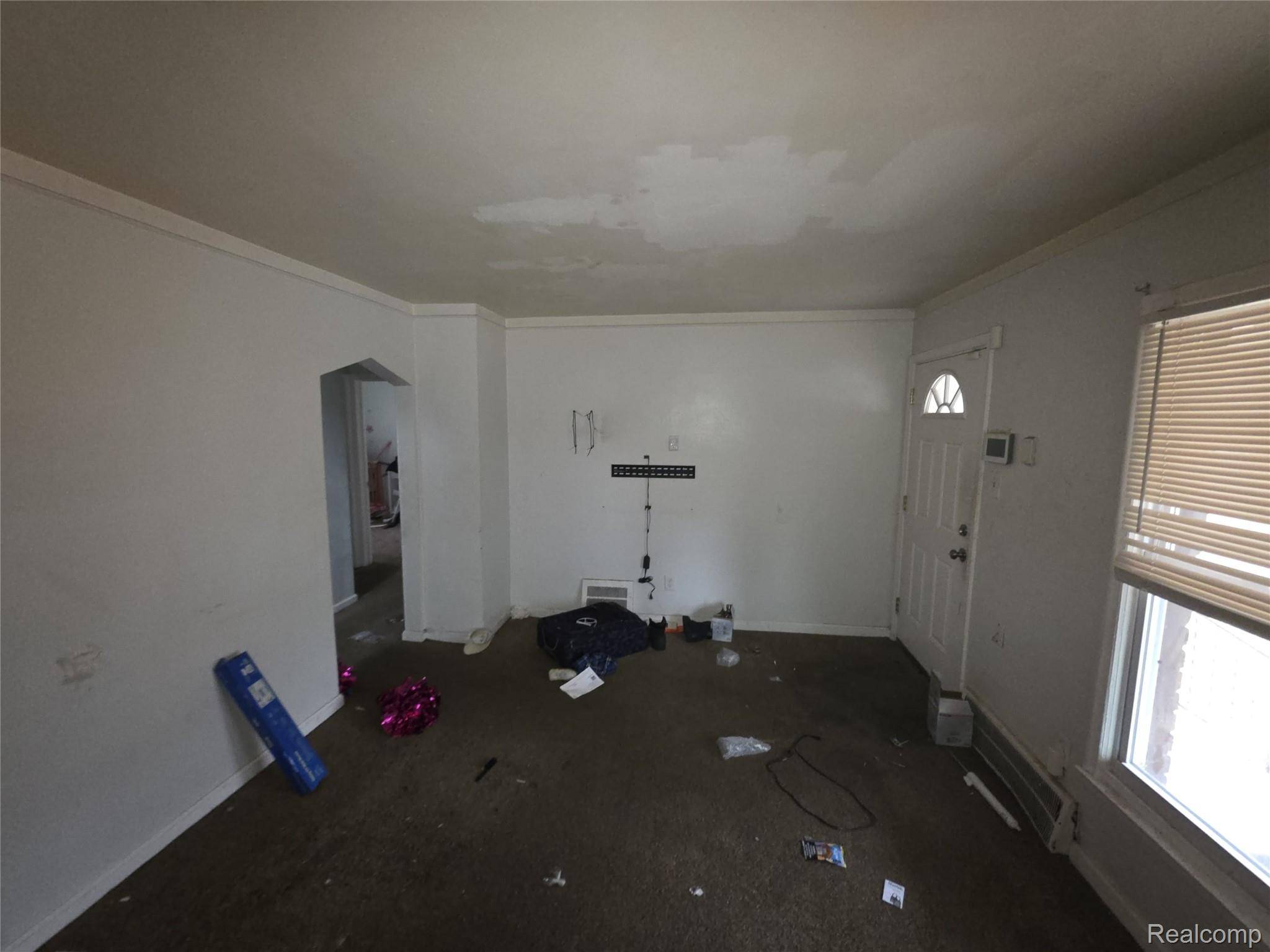 Detroit, MI 48224,12717 Riad ST